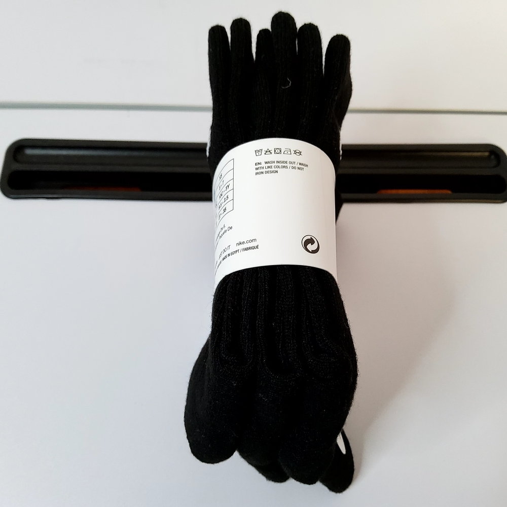 Nike Black Athletic Socks Ankle Length Boys 5-7 - Picture 2 of 4